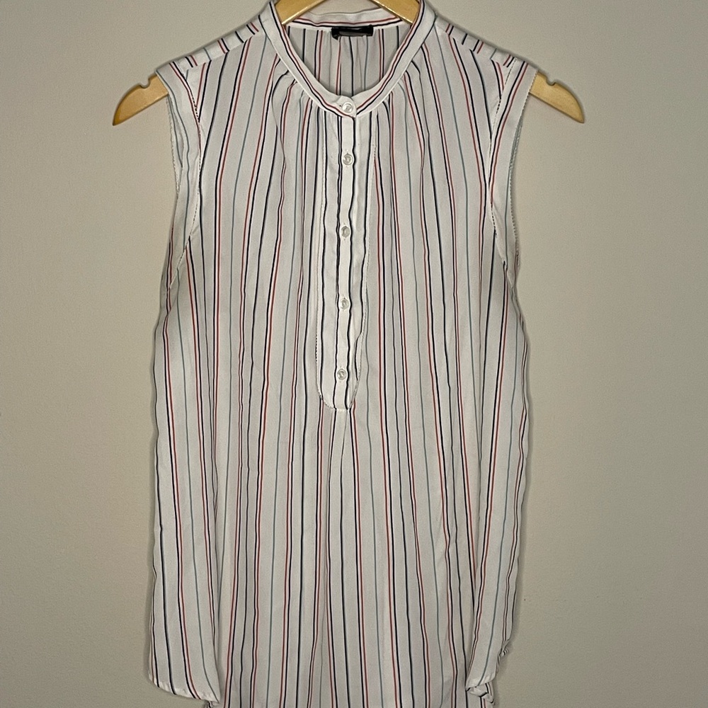 Quarter button blouse